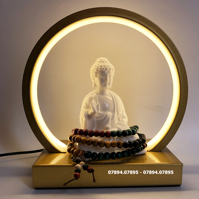 decor tượng Phật Thích Ca bằng sứ trắng có hào quang và dây treo đi kèm