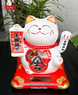 Mèo Thần Tài năng lượng vẫy tay thiên khách vạn lai