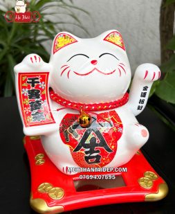 Mèo Thần Tài năng lượng vẫy tay thiên khách vạn lai