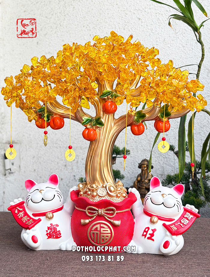 Đôi mèo thần tài trắng cầm liễn câu đối ngồi cây tiền