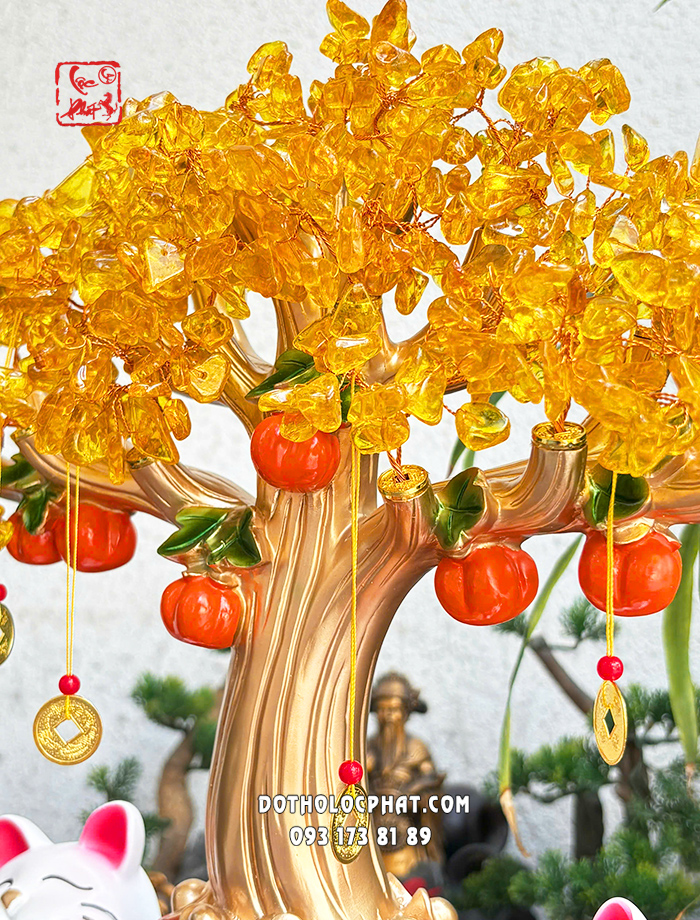 Đôi mèo thần tài trắng cầm liễn câu đối ngồi cây tiền