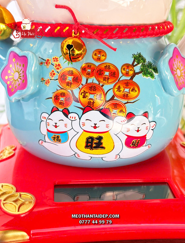 Mèo Thần Tài năng lượng xanh cây tiền chuông vàng