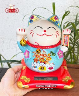 Mèo Thần Tài năng lượng xanh cây tiền chuông vàng